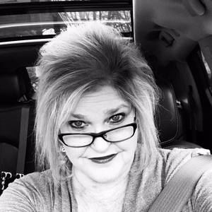 Meet your Posher, Beth